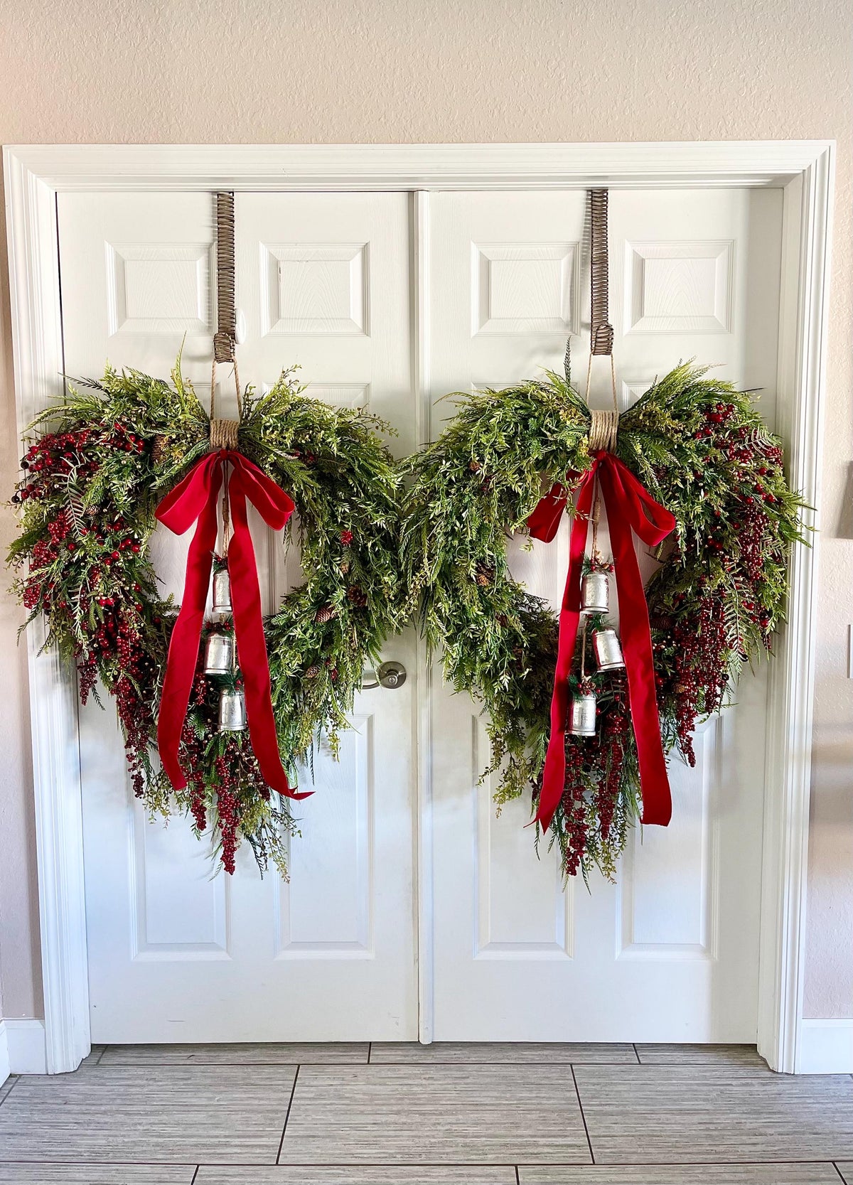 Red Berry Christmas Wreath: Rustic Farmhouse Evergreen with Gold Bells